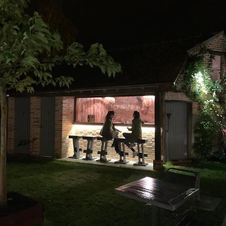 Hotel Km 41 Chaumont-sur-Tharonne Exterior foto